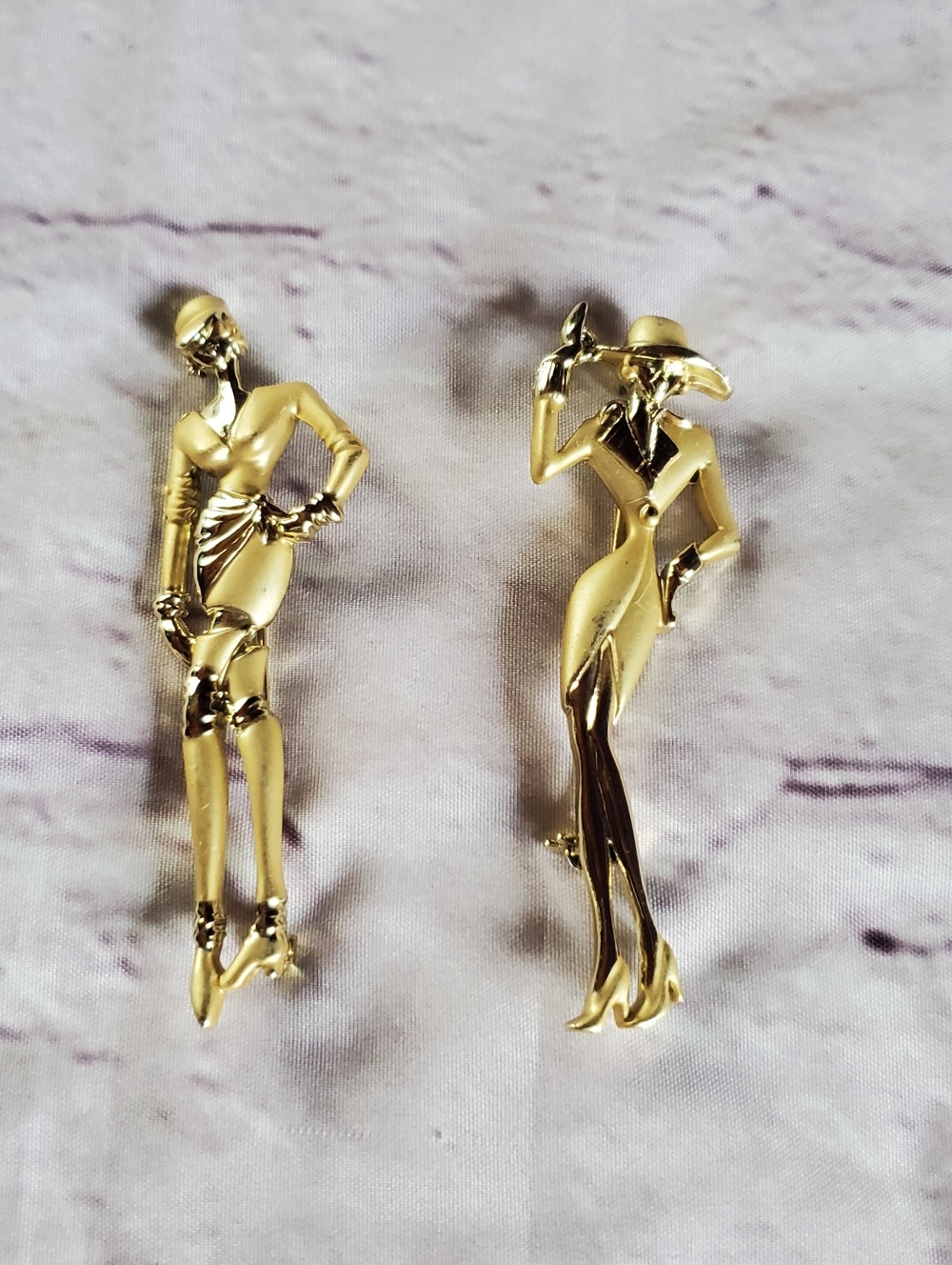 2 Vintage AJC Fashion Model in Hat / Lapel Brooch Pin 3" Golden Classic 60's